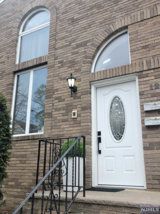 12 Maple Ave #1, Wallington, NJ 07057