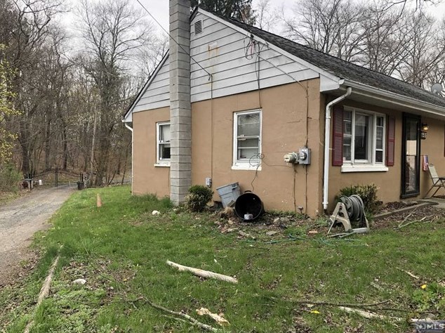 155 Oak Ridge Rd, Jefferson Twp, NJ 07438