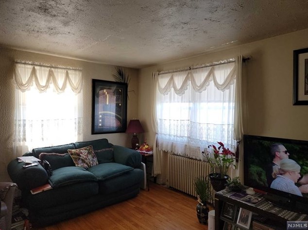 357-361 E 24th St, Paterson, NJ 07514