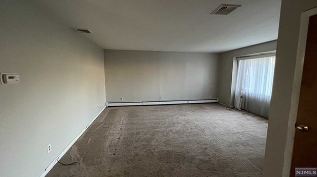 133 Jay Ave #2nd, Lyndhurst, NJ 07071