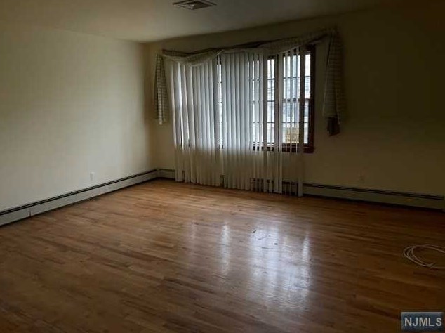 308 Born St, Secaucus NJ  07094-3730 exterior
