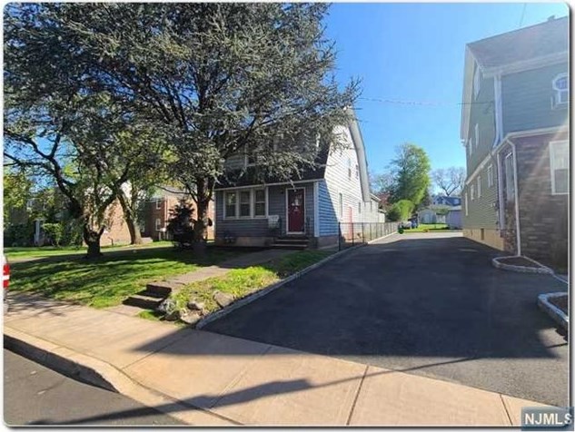 315 Park Ave, Nutley, NJ 07110