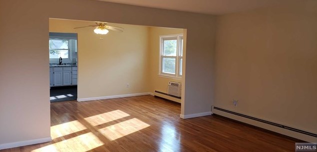 3 Garfield Pl, Little Ferry, NJ 07643-1309
