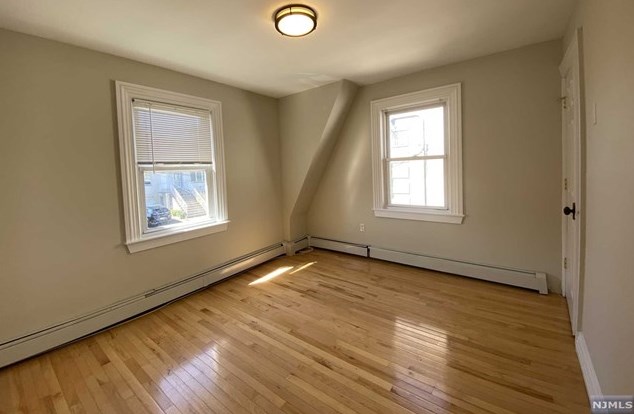 1626 Ponsi St #2, West Fort Lee, NJ 07024