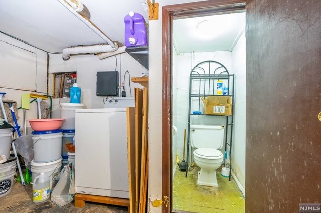 73 Virginia Ave, Jersey City NJ  07304-2219 exterior