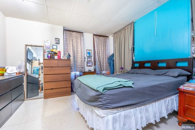 73 Virginia Ave, Jersey City NJ  07304-2219 exterior