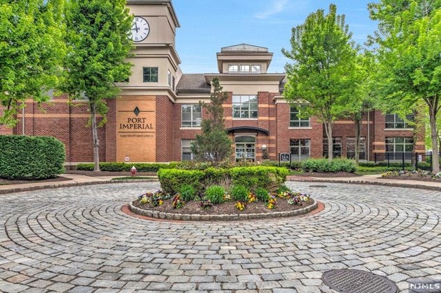 26 Ave At Port Imperial, West New York NJ  07093-8388 exterior