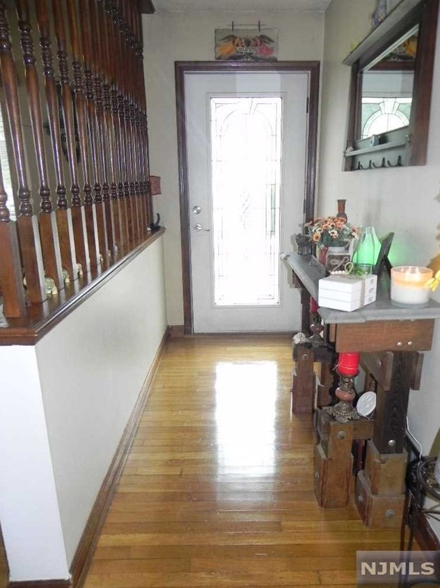 36 Maple St, Little Ferry, NJ 07643