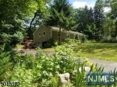 754 Mccoy Rd, Franklin Lakes, NJ 07417