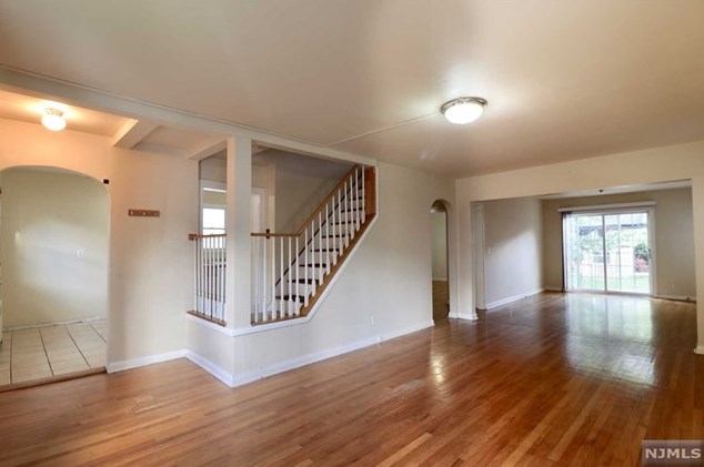 117 2nd St, Clifton NJ  07011-3301 exterior