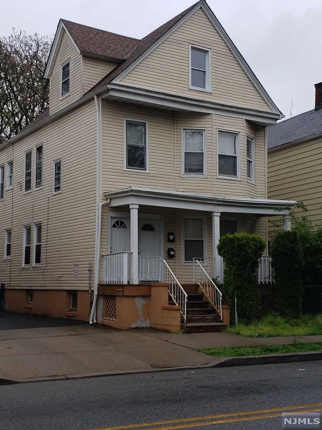 296 Midland Ave, East Orange, NJ 07017