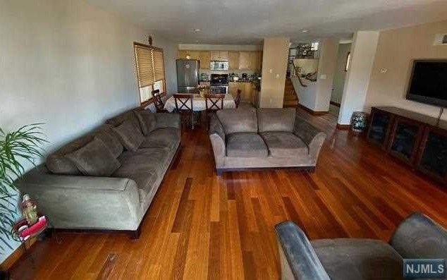 6300 Jefferson St, West New York NJ  07093-5333 exterior