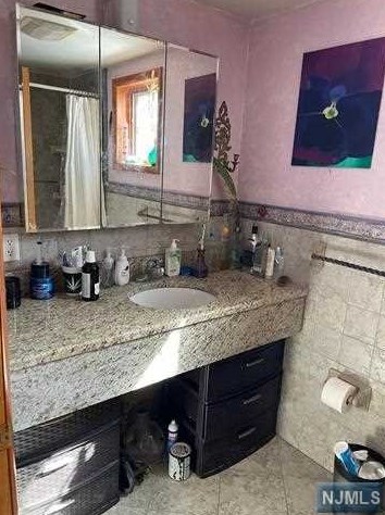 6300 Jefferson St, West New York NJ  07093-5333 exterior