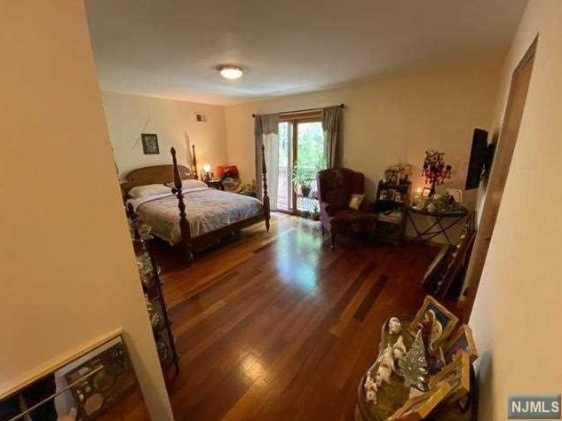 6300 Jefferson St, West New York NJ  07093-5333 exterior