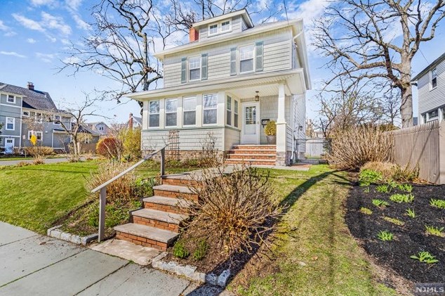68 Beech St, Rutherford, NJ 07070