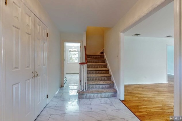 258 Haven Rd, Franklin Lakes, NJ 07417