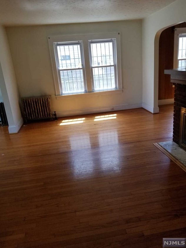 252 Harrison Ave, Hasbrouck Heights, NJ 07604