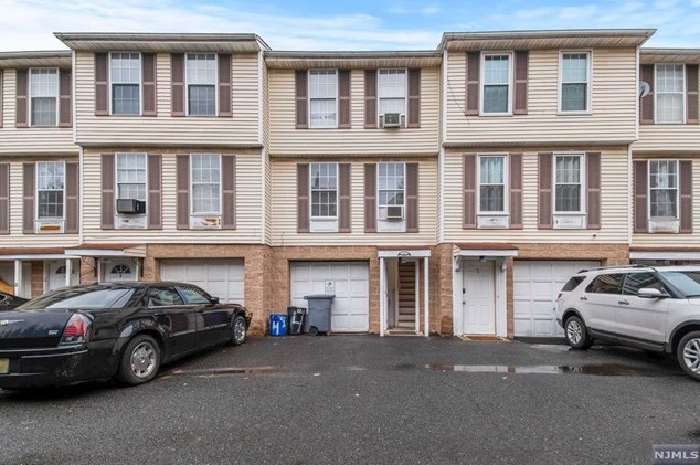 123 E 24th St #4, Paterson, NJ 07514