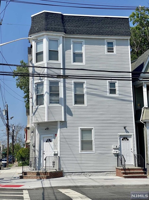 473 Avon Ave #1, Newark, NJ 07108