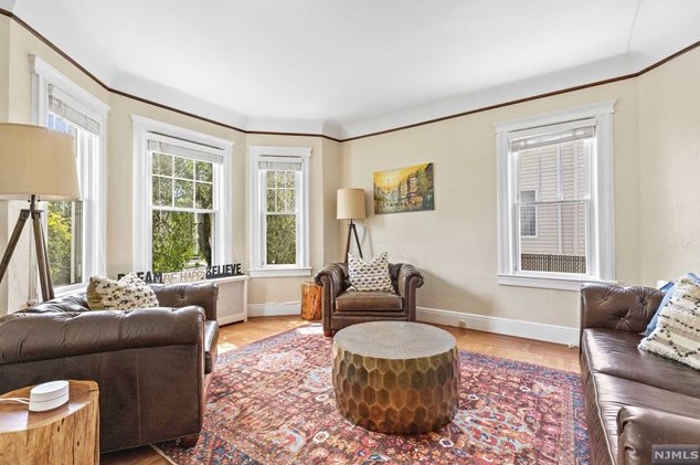 63 Washington Ave, Cliffside Park, NJ 07010