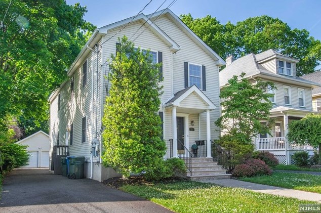 384 Park Ave, Rutherford, NJ 07070