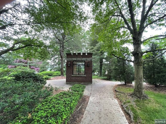 100 E Palisade Ave #c-4, Englewood, NJ 07631