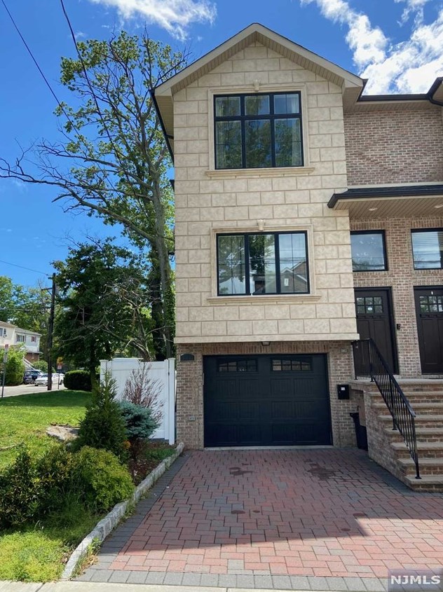 416 Aurora Ave, Cliffside Park, NJ 07010
