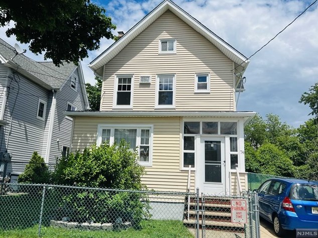 74 Bogart Ave #2 Fl, Outwater, NJ 07026