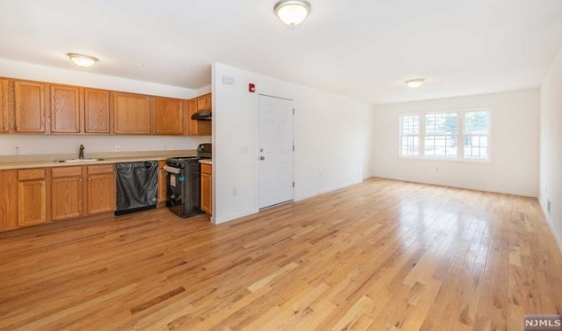 1023-1025 Olive St #2, Elizabeth, NJ 07201