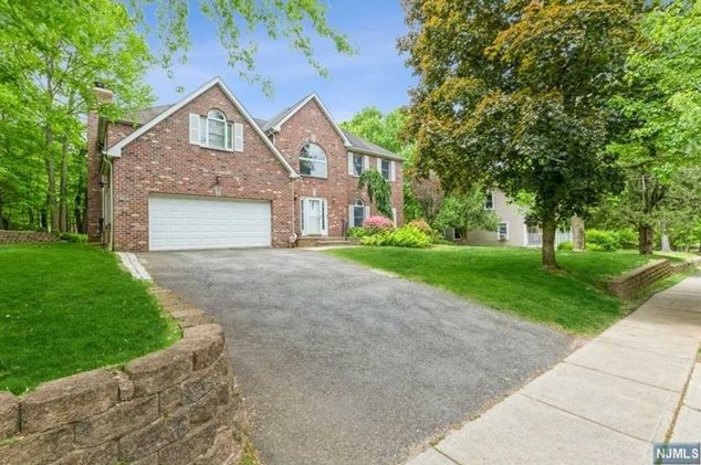 280 Homans Ave, Closter, NJ 07624