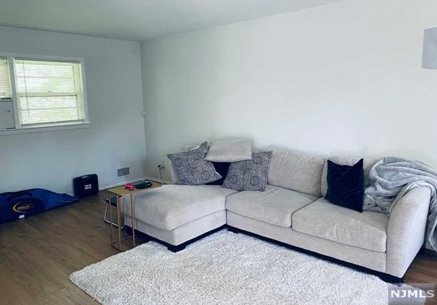 102 Garry Rd, Closter, NJ 07624