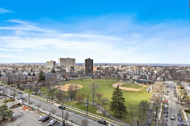 2100 Linwood Ave #11c, West Fort Lee, NJ 07024
