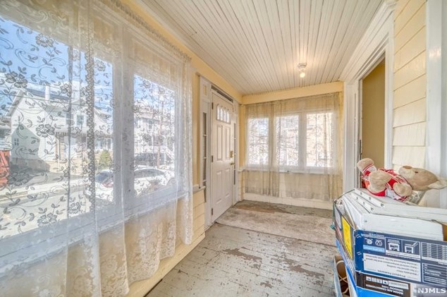 9 Elm St, Ridgefield Park, NJ 07660