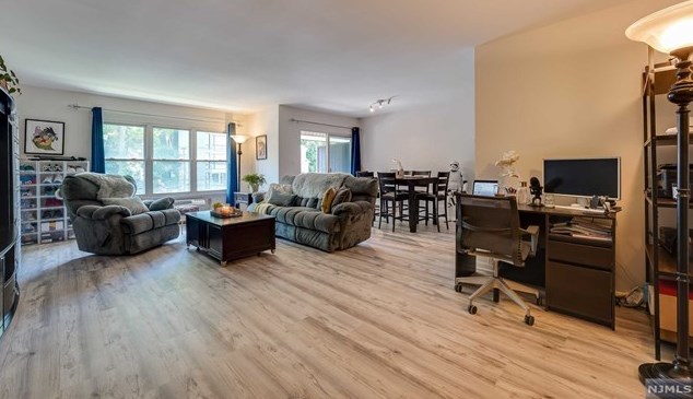 1111 River Rd #c25, Edgewater, NJ 07020