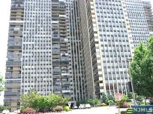 200 Winston Dr #1615, Cliffside Park, NJ 07010