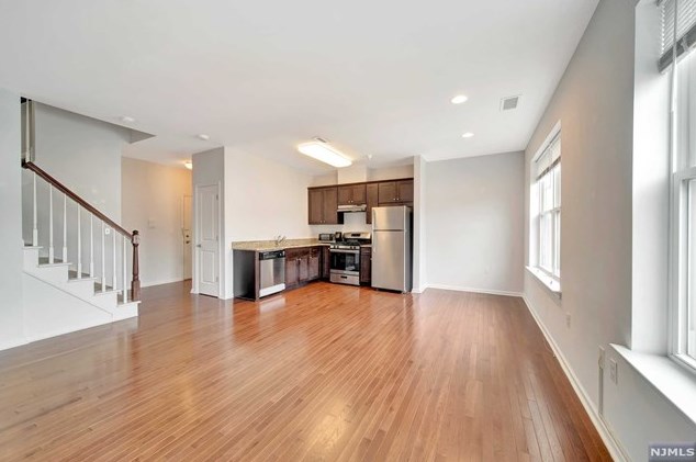 24 Bland Ct #15, Bloomfield, NJ 07003