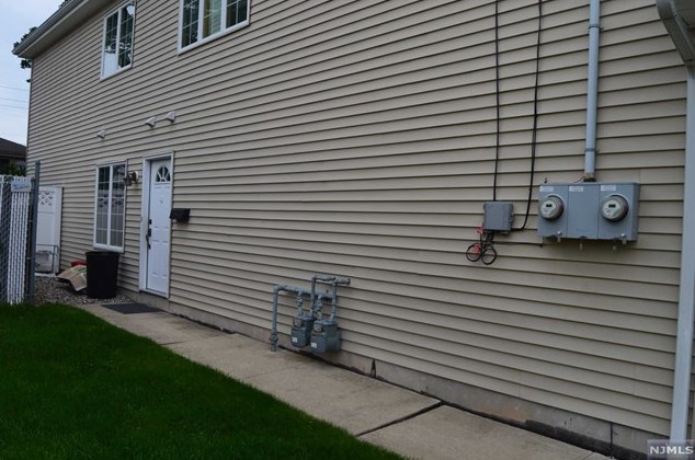 77 Mckinley Ave #1, Lodi, NJ 07644