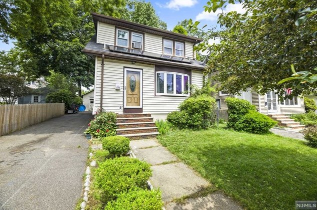 109 Chestnut Ave, Bogota, NJ 07603
