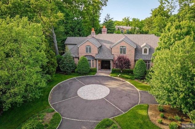 147 Buckingham Rd, Tenafly, NJ 07670-3103