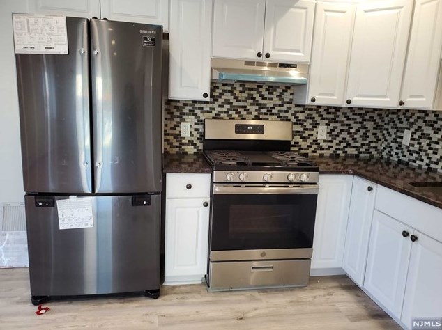 70 W Edsall Ave #1st Fl, Palisades Park, NJ 07650