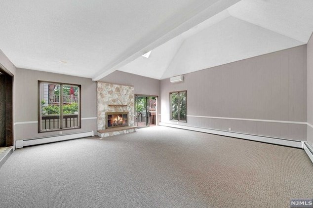 23 Bohnert Pl, Waldwick NJ  07463-1529 exterior