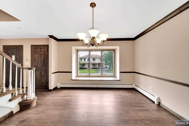 23 Bohnert Pl, Waldwick NJ  07463-1529 exterior