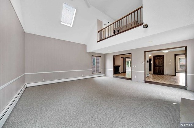 23 Bohnert Pl, Waldwick NJ  07463-1529 exterior