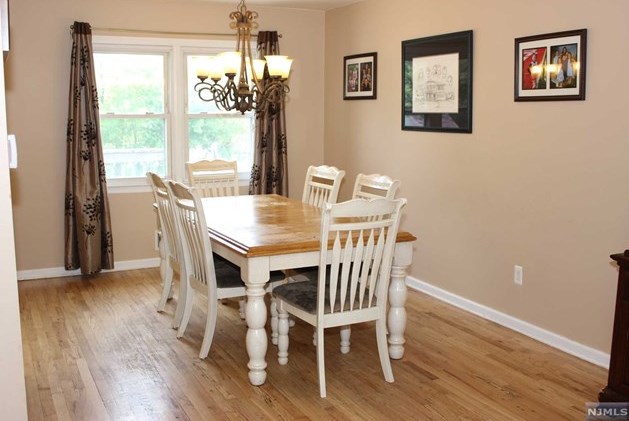 38 Garden Dr #b, Elmwood Park, NJ 07407