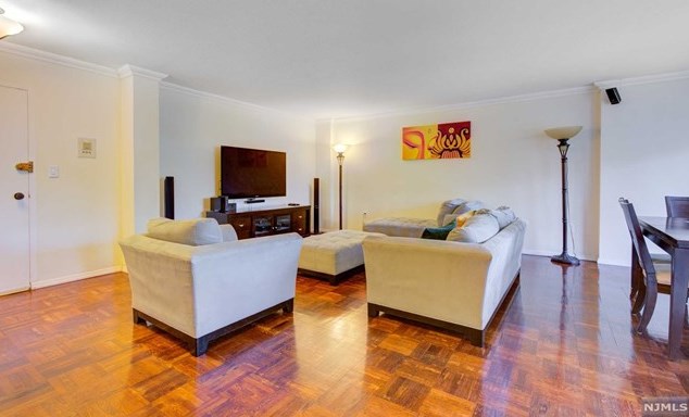 90 Prospect Ave #5e, Hackensack, NJ 07601