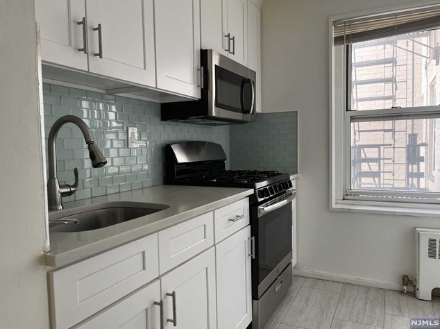 2195 N Central Rd #2d, West Fort Lee, NJ