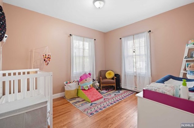 420 Carmita Ave, Rutherford NJ 07070-1124 exterior