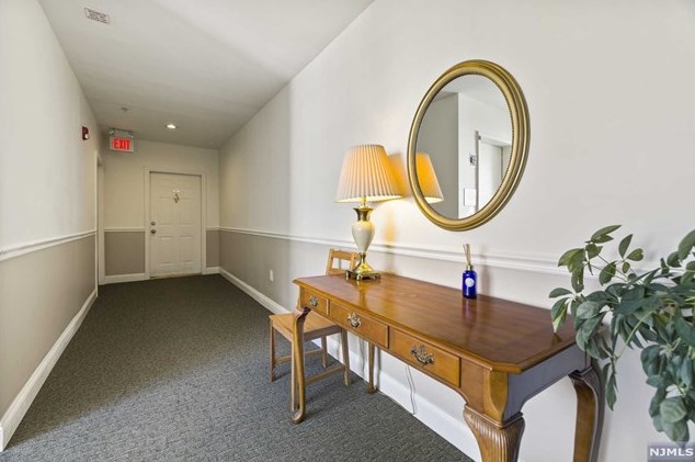 317 The Promenade, Edgewater, NJ 07020