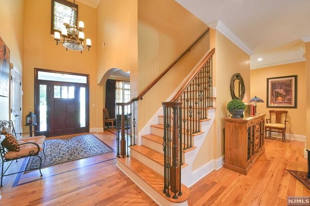 20 Kinderkamack Rd, Westwood, NJ 07677