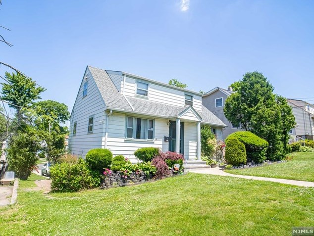 741 Greeley Ave, Fairview, NJ 07022